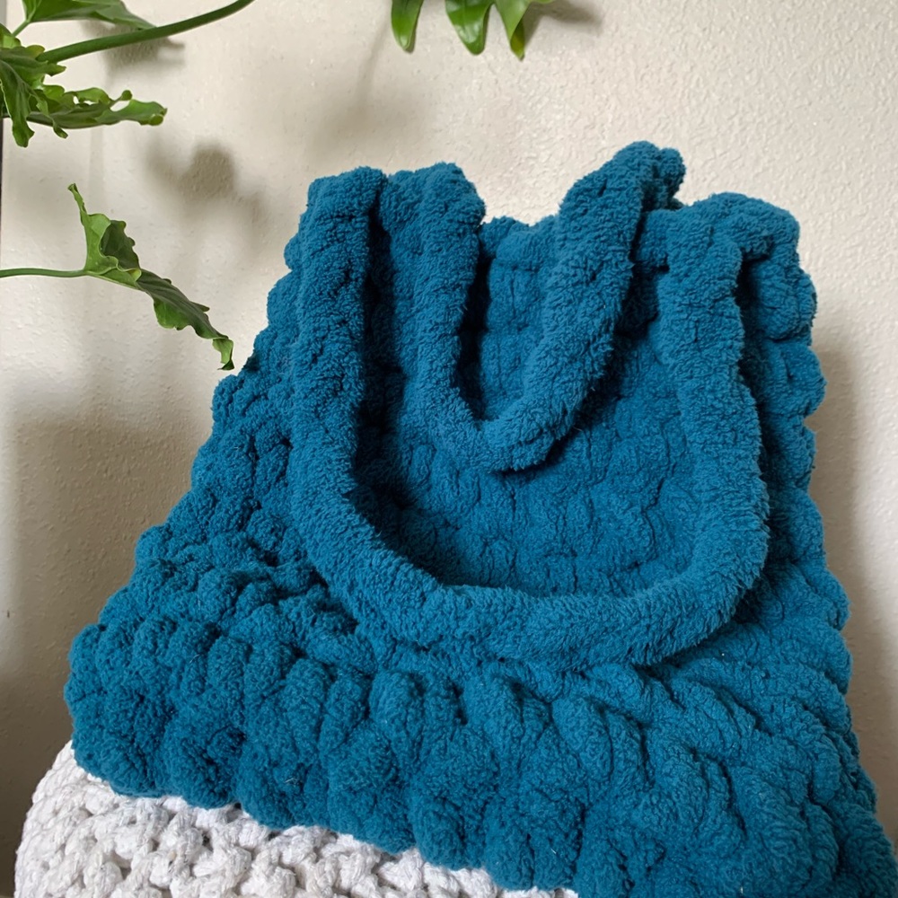 CROCHET CHUNKY TOTE BAG